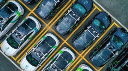 自動駕駛的抉擇時刻 滴滴聯(lián)手廣汽埃安"造無人車"